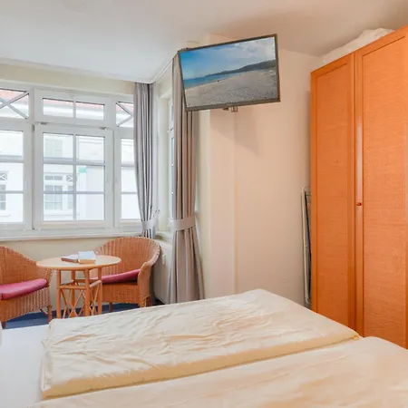 Bakenberg, 15 * Binz