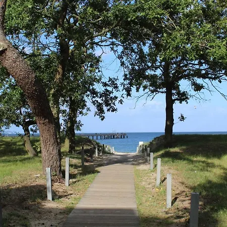 Bakenberg, 15 アパート ビンツ